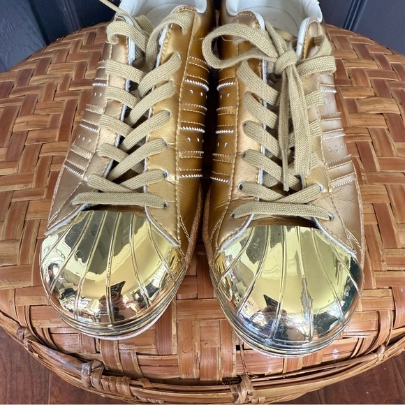 ADIDAS ORIGINALS SUPERSTAR 80S METAL "GOLD"
GOLD MET./GOLDMET./OFFWHITE Size 6.5 - Picture 7 of 15